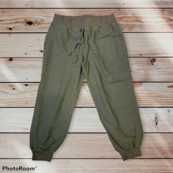Forever 21 Olive Green Cargo Pants, Medium, preowned, Size M - Picture 1 of 9